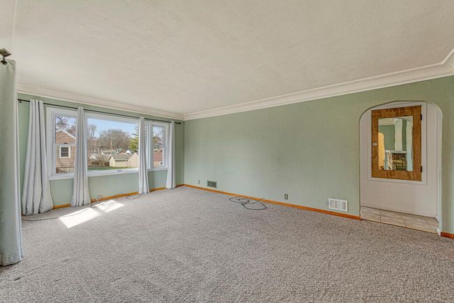 Living Room.jpg | Image 4