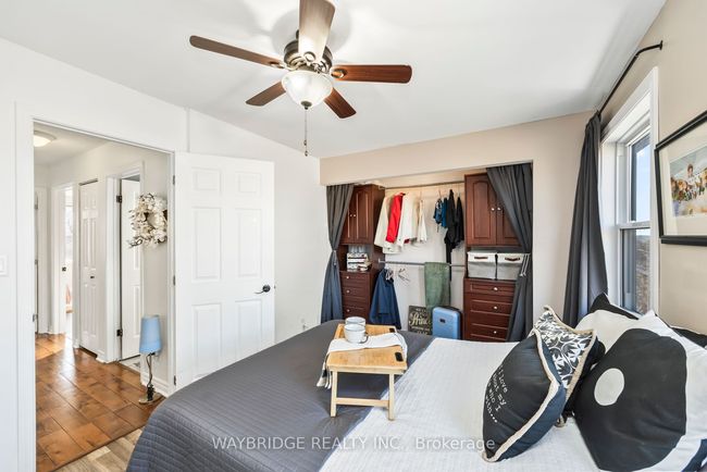 24 Mckeown Cres, House attached with 3 bedrooms, 2 bathrooms and 4 parking in Amherstview ON | Image 32