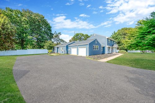 6 Clime Ct, Saint James, NY, 11780-1752 | Card Image