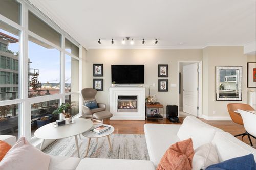 804-162 Victory Ship Way, North Vancouver, BC, V7L0B4 | Card Image