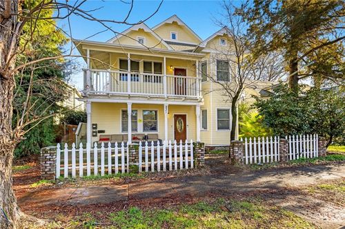 831 Rio Chico Way, Chico, CA, 95928-5171 | Card Image