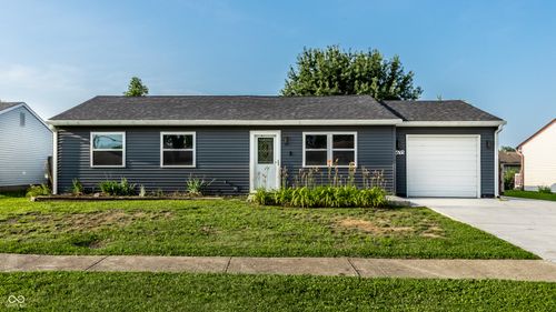 3635 Pleasant Creek Dr, Indianapolis, IN, 46227-8189 | Card Image
