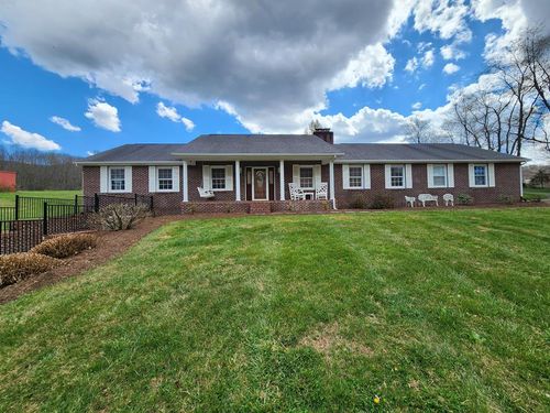 928 Pierce Rd, Marion, VA, 24354-4383 | Card Image