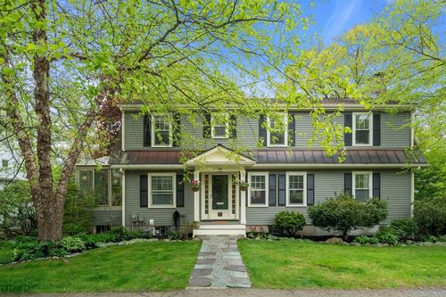 98 Brook St, Wellesley, MA, 02482-6620 | Card Image