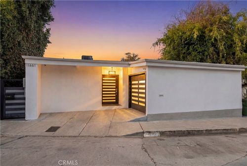 11661 Picturesque Dr, Studio City, CA, 91604-3826 | Card Image