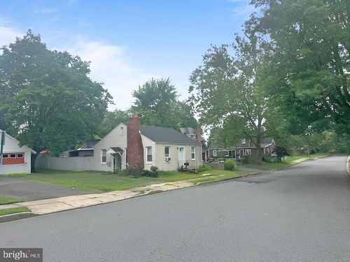 24 Seminary Ave, Hopewell, NJ, 08525-2045 | Card Image