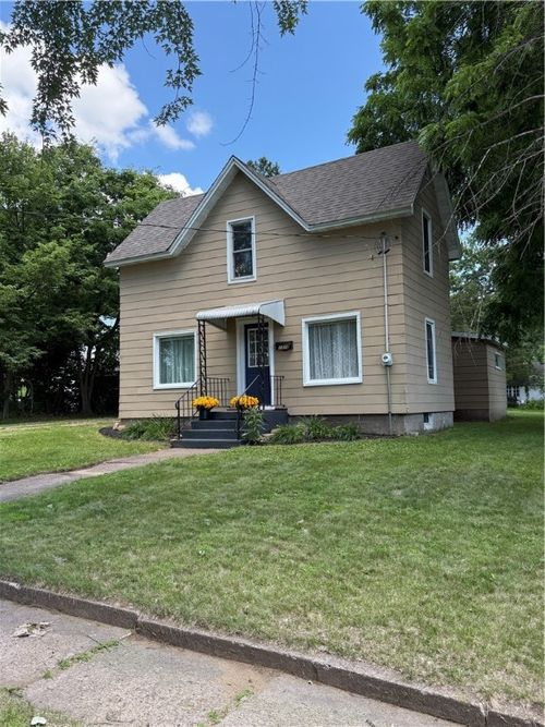 1314 11th St E, Menomonie, WI, 54751-3561 | Card Image
