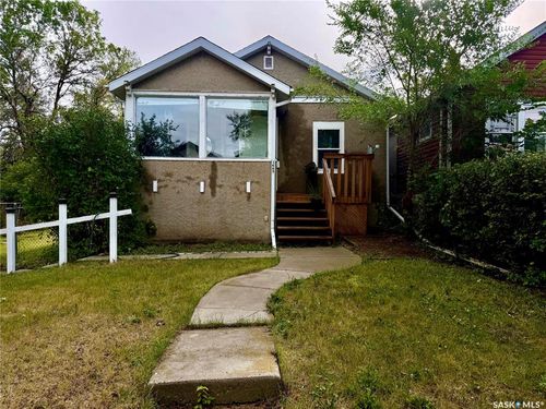 1449 Mcintosh Street, Regina, SK, S4T5C4 | Card Image