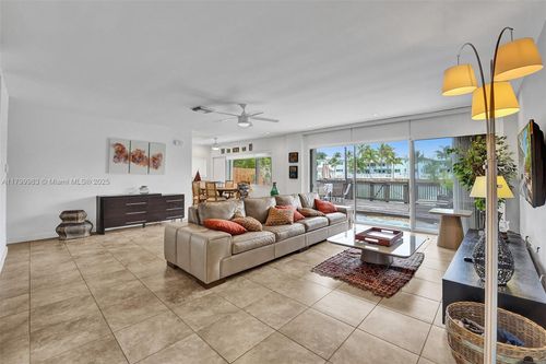 7306 Gary Ave, Miami Beach, FL, 33141-2509 | Card Image