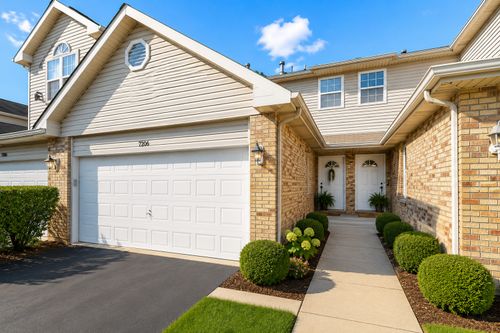 7206 Bradford Ct, Justice, IL, 60458-1081 | Card Image