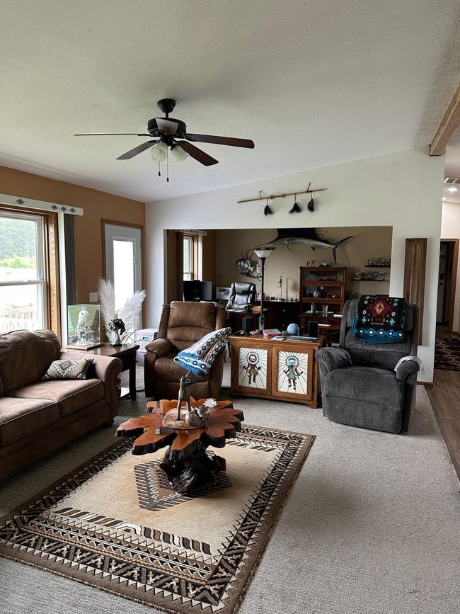 Living room and office | Image 7