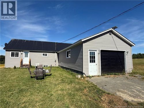 111 Carpenter Rd, Weston, NB, E7K3G5 | Card Image