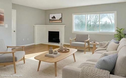 372-372 Monticello Dr, Branford, CT, 06405-4115 | Card Image