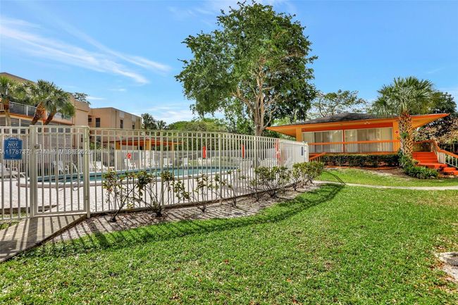 APT-212 - 8400 Lagos De Campo Blvd, Condo with 1 bedrooms, 1 bathrooms and null parking in Tamarac FL | Image 23