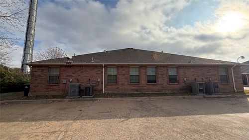 2335 Elm, Denton, TX, 76201 | Card Image