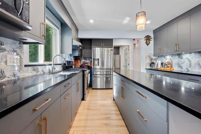 22178 124 Ave, House other with 8 bedrooms, 5 bathrooms and 10 parking in Maple Ridge BC | Image 9