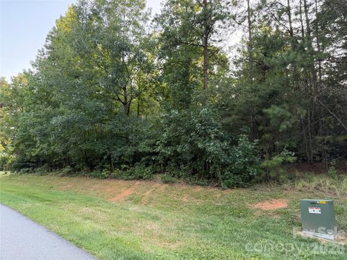 144 Heron Bay Dr, New London, NC, 28127-9182 | Card Image