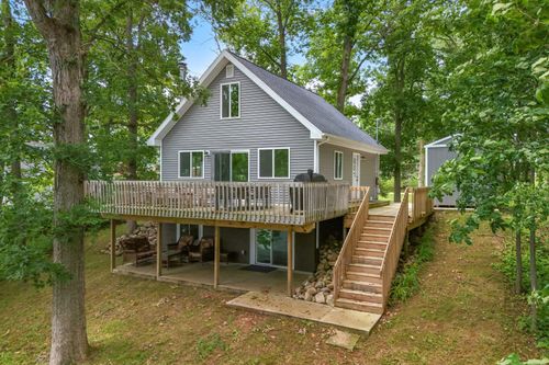 10911 Woodbrook Dr, Cement City, MI, 49233-9699 | Card Image