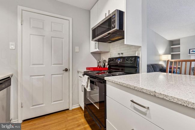 APT-303A - 1533 Lincoln Way, Condo with 1 bedrooms, 1 bathrooms and null parking in MCLEAN VA | Image 5