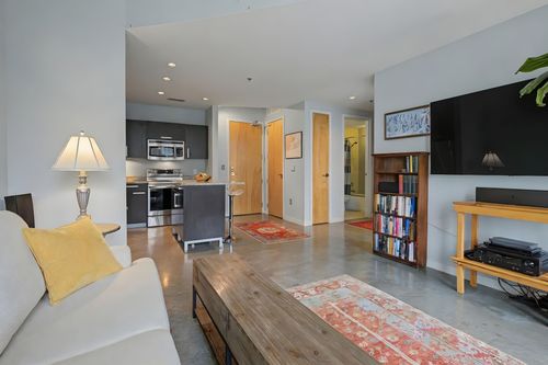 apt-1510-600 12th Ave S, Nashville, TN, 37203-6631 | Card Image
