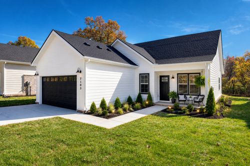 7103 Wiley Cir, Fairview, TN, 37062-9228 | Card Image