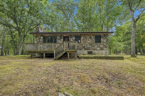 184 Swallow Cir, Bushkill, PA, 18324-8730 | Card Image