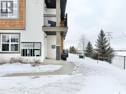 1015 Patrick Cres, Saskatoon, SK, S7W0M5 | Card Image