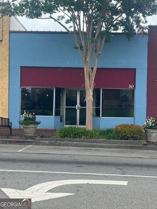 30 3rd St, Jackson, GA, 30233-1923 | Card Image