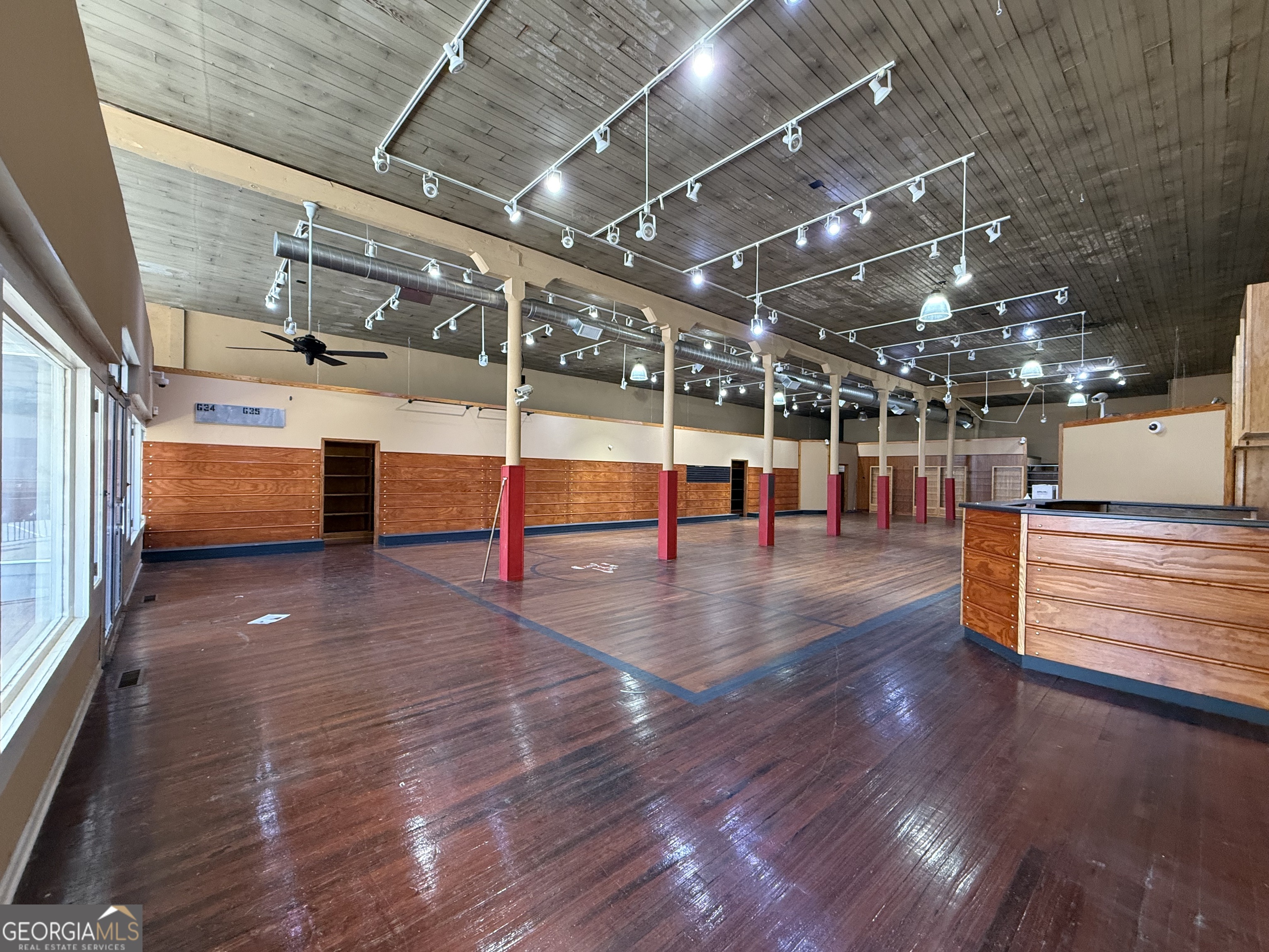 Commercial Lease in West Point 4
