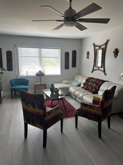 209g-119 Ne 19th Court, Wilton Manors, FL, 33305 | Card Image