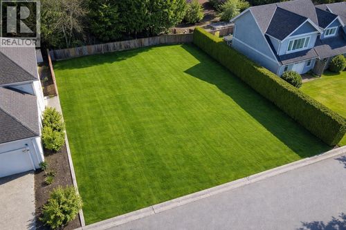 12338 194a Street, Pitt Meadows, BC, V3Y2K3 | Card Image