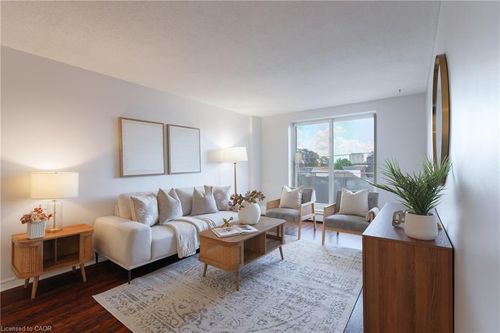 202-893 Concession St, Hamilton, ON, L8V1E7 | Card Image
