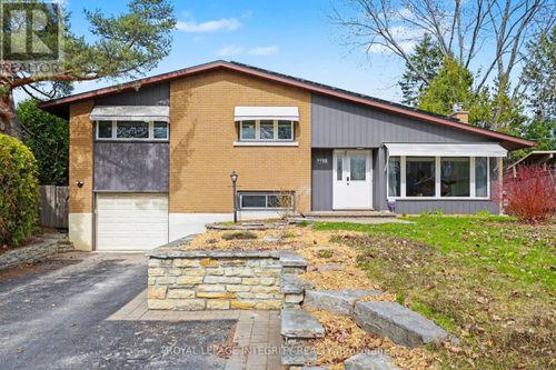 1199 Stanton Road, Ottawa, ON, K2C3C9 | Card Image