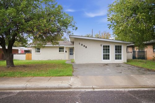 1005 Nw 9th St, Andrews, TX, 79714-3213 | Card Image