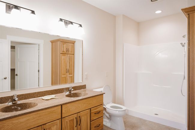 3212 W Bartlett Dr, Condo with 2 bedrooms, 2 bathrooms and null parking in New Haven IN | Image 16