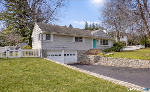 11 Old Field Rd, Norwalk, CT, 06853-1118 | Card Image