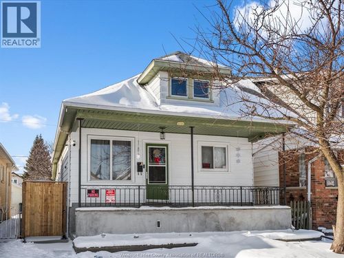 1111 Hall Ave, Windsor, ON, N9A2M8 | Card Image