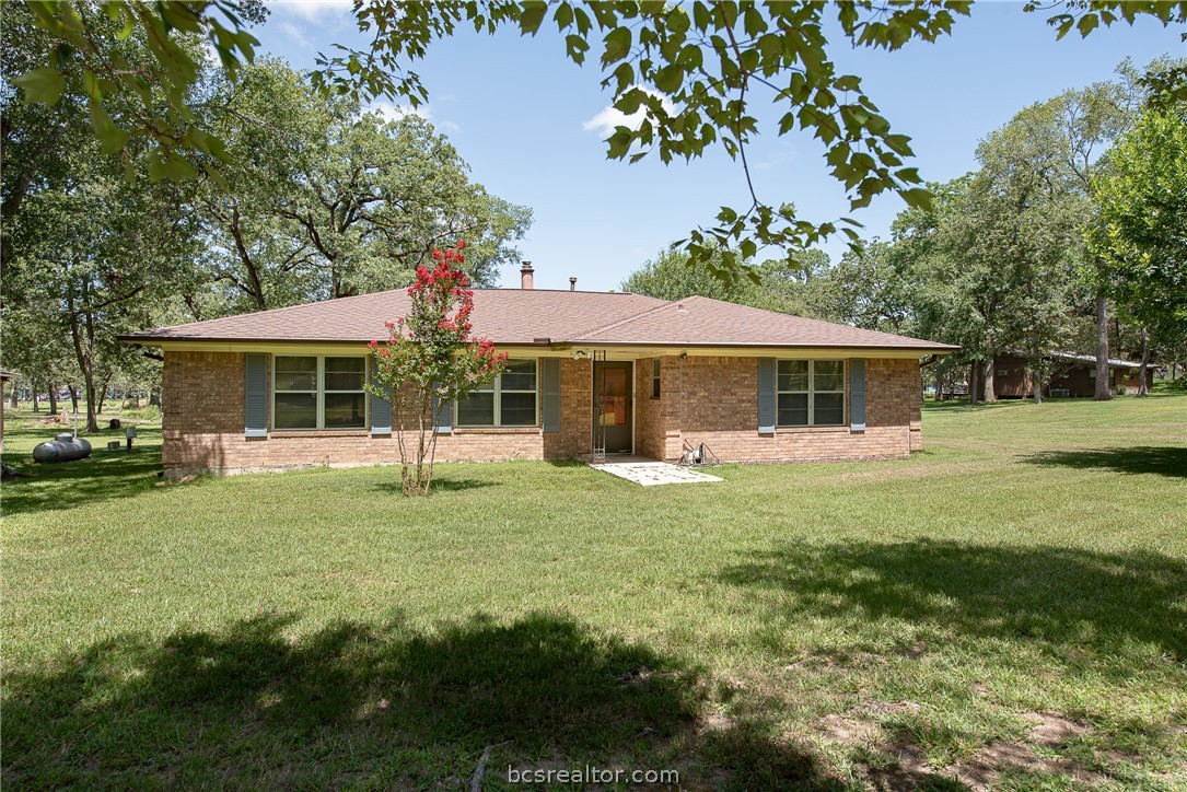 Clyde Acord Rd, Franklin, TX 77856