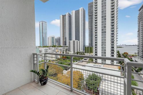 apt-1003-2200 Ne 4th Ave, Miami, FL, 33137-4927 | Card Image