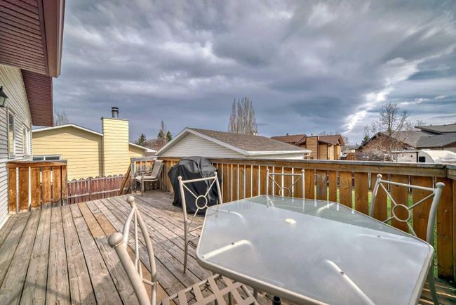 72 Parkwood Crescent, Home with 4 bedrooms, 2 bathrooms and 2 parking in Strathmore AB | Image 12