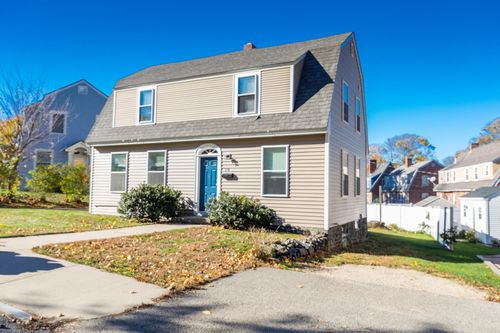20 Concord Way, Portsmouth, NH, 03801-3404 | Card Image