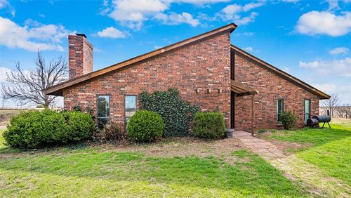 1846 Highway 81, Chickasha, OK, 73018-8305 | Card Image