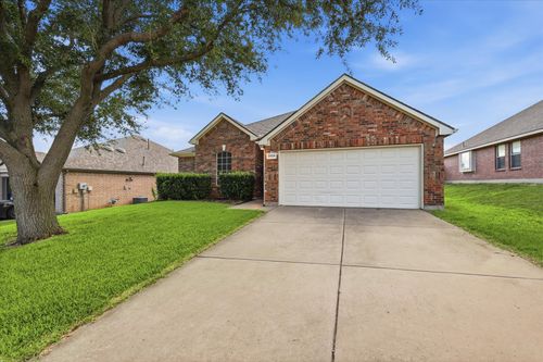 2825 Saddlebred Trl, Celina, TX, 75009-4627 | Card Image