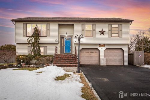 15 Erin Ln, Old Bridge, NJ, 08857-2757 | Card Image