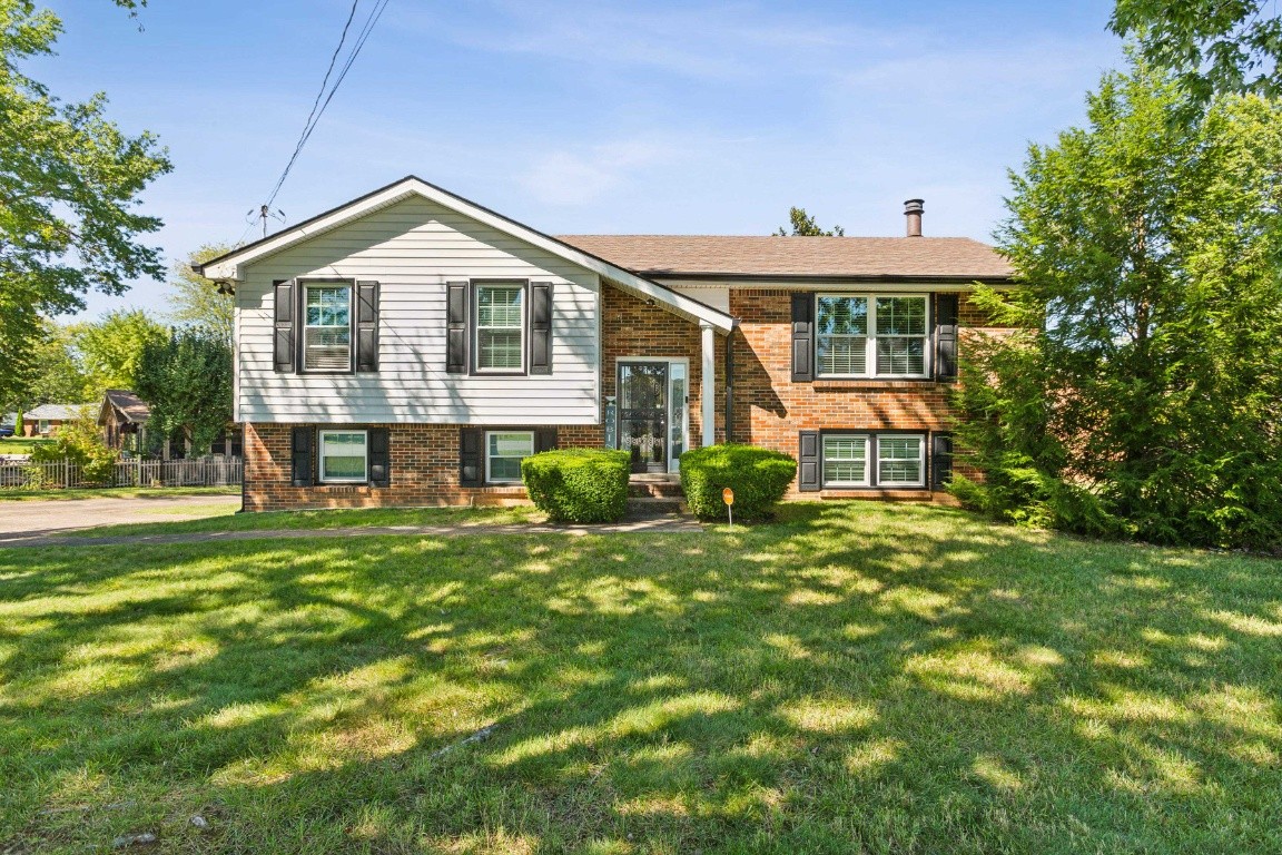 Post Rd, Clarksville, TN 37043