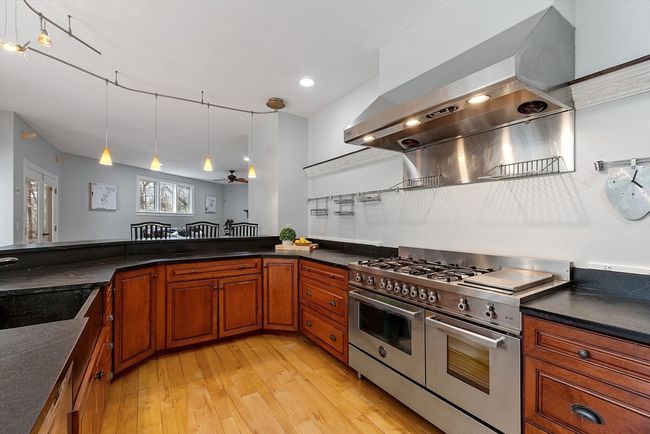 124 Nonset Path, House other with 4 bedrooms, 4 bathrooms and 6 parking in Acton MA | Image 15