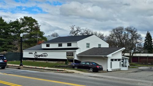 721 S Michigan Ave, Howell, MI, 48843-2634 | Card Image