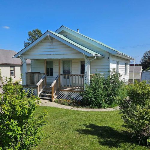 4827 5 Avenue, Edson, AB, T7E1N8 | Card Image