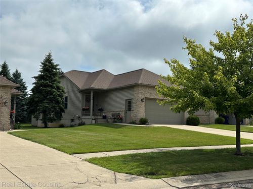 174 Creekwood Cir, Linden, MI, 48451-8935 | Card Image