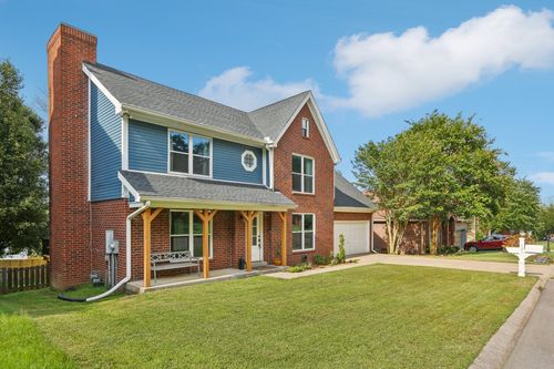 121 La View Rd, Hendersonville, TN, 37075-5665 | Card Image